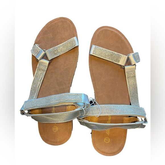 Alexis Bendel size 8.5W nwt - Picture 1 of 2